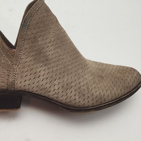 Lucky Brand Ankle Bootie Boot Tan Suede 1.5" Heel Women's 7.5 Shoe Perforated - Picture 14 of 16